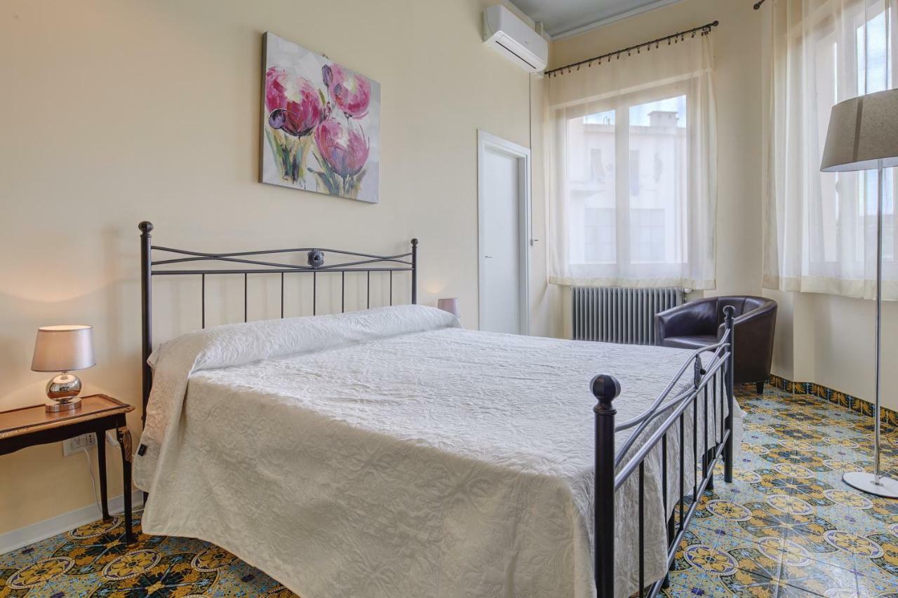 Sette Note Guest House Арецо Екстериор снимка